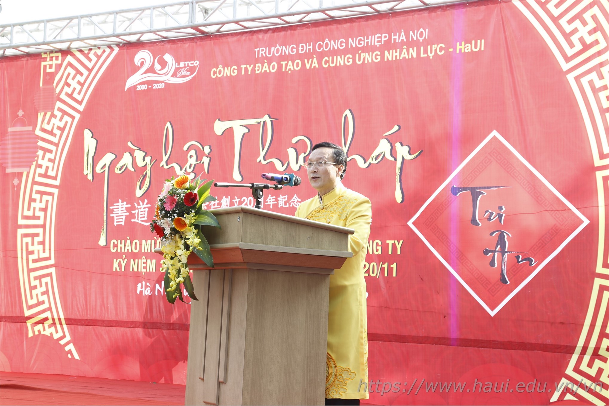Ông Bùi Kim Sơn – Giám đốc Công ty Letco phát biểu khai mạc Ngày hội Thư pháp 