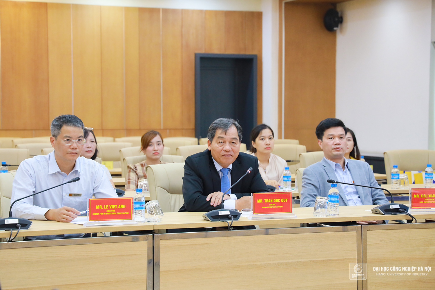 Trường Đại học Công nghiệp Hà Nội ký kết Biên bản ghi nhớ hợp tác với Trường Cao đẳng Ô tô Ajou - Hàn Quốc